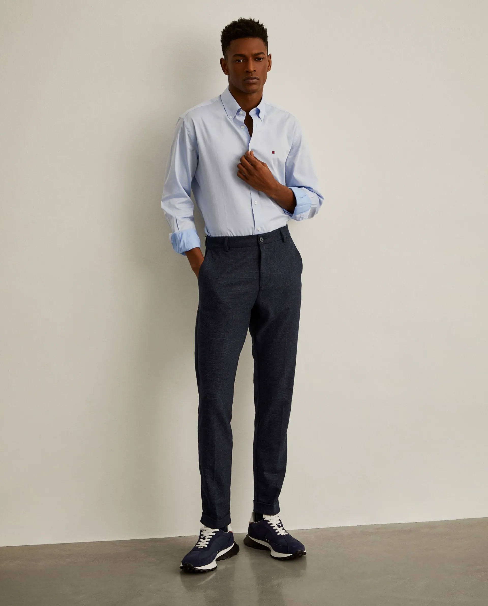 Online LION OF PORCHES Camisa slim fit de algodão em cor lisa 520 Azul Claro