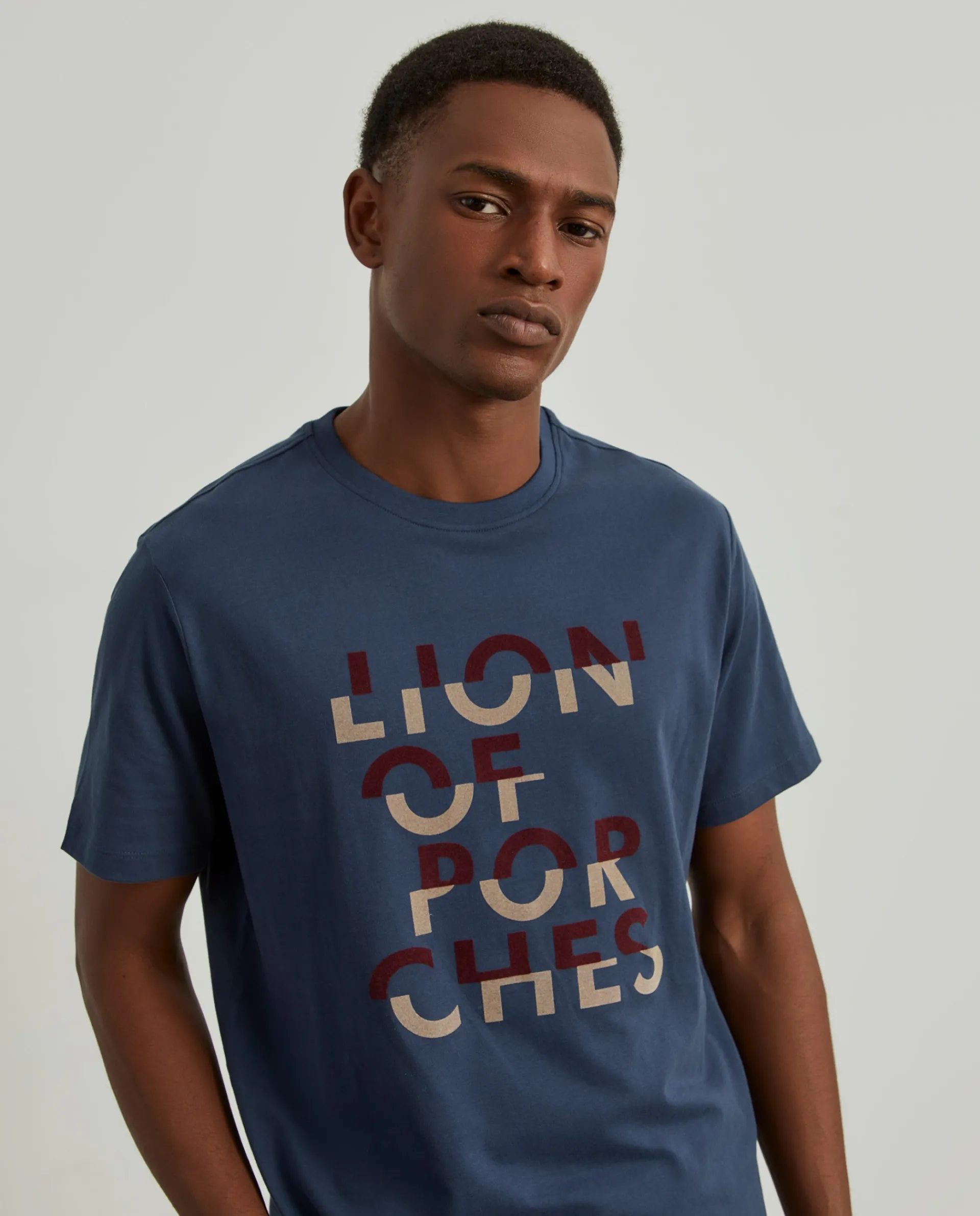 Cheap LION OF PORCHES T-shirt de algodão 577 Azul Escuro